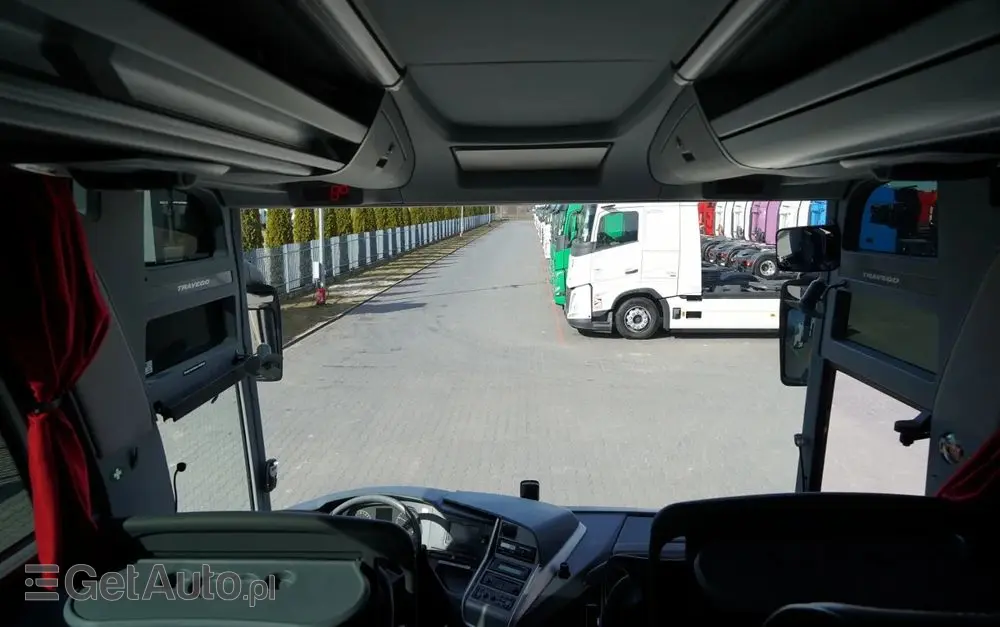 MERCEDES-BENZ TRAVEGO 16 RHD-M /  EURO6 / SPROWADZONY  / 