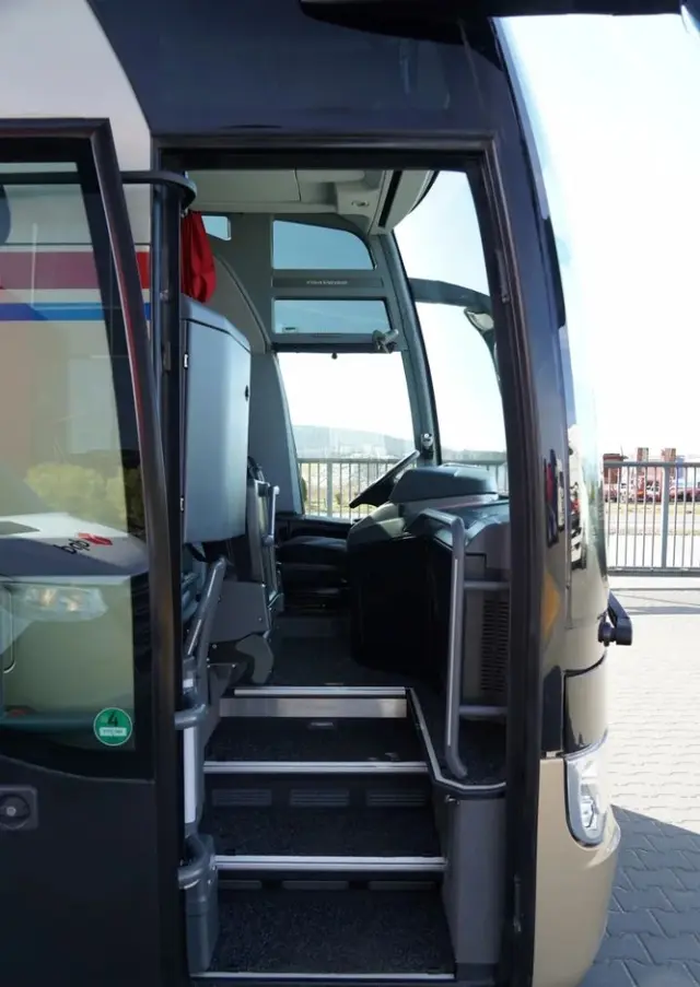 MERCEDES-BENZ TRAVEGO 16 RHD-M /  EURO6 / SPROWADZONY  / 