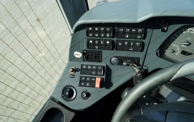 MERCEDES-BENZ TRAVEGO 16 RHD-M /  EURO6 / SPROWADZONY  / 