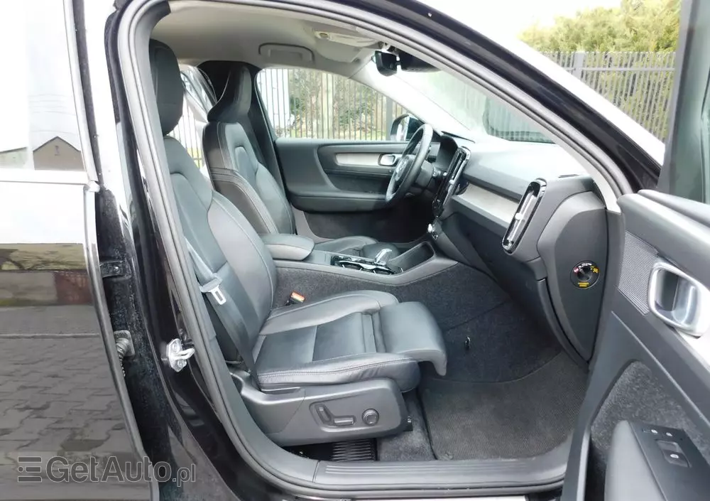 VOLVO XC 40 T3 Inscription