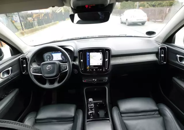 VOLVO XC 40 T3 Inscription