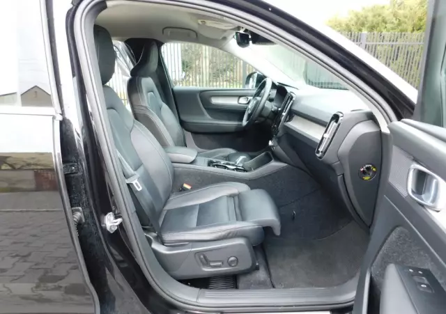 VOLVO XC 40 T3 Inscription