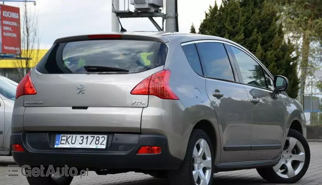 PEUGEOT 3008 