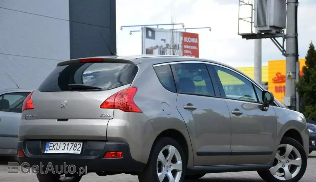 PEUGEOT 3008 