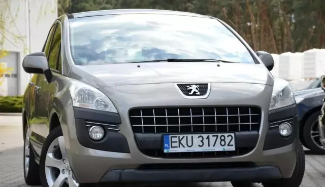 PEUGEOT 3008 