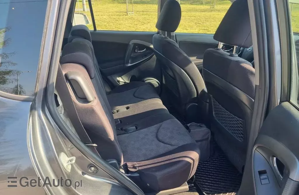 TOYOTA Rav 4 