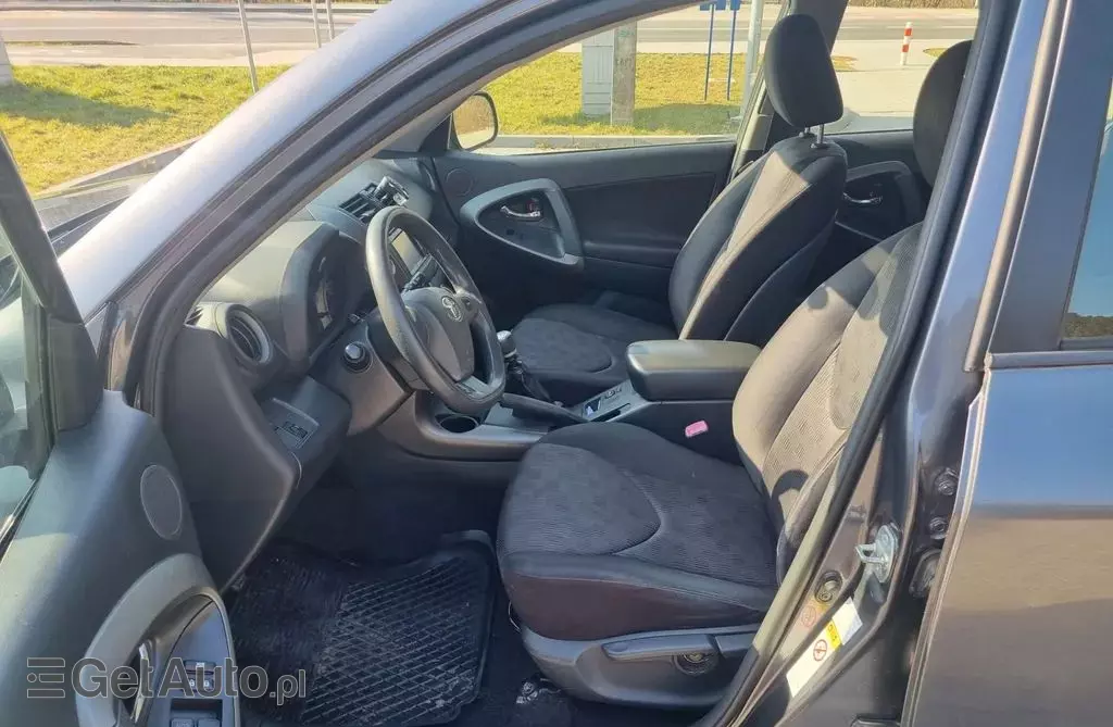 TOYOTA Rav 4 