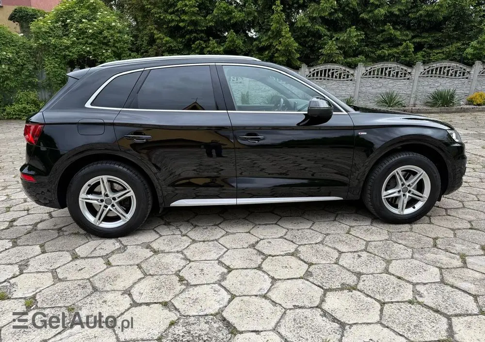AUDI Q5 2.0 TDI Quattro Sport S tronic