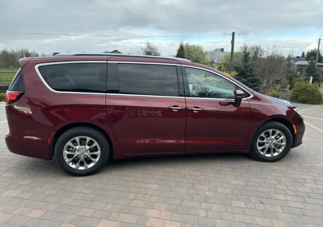 CHRYSLER Pacifica 