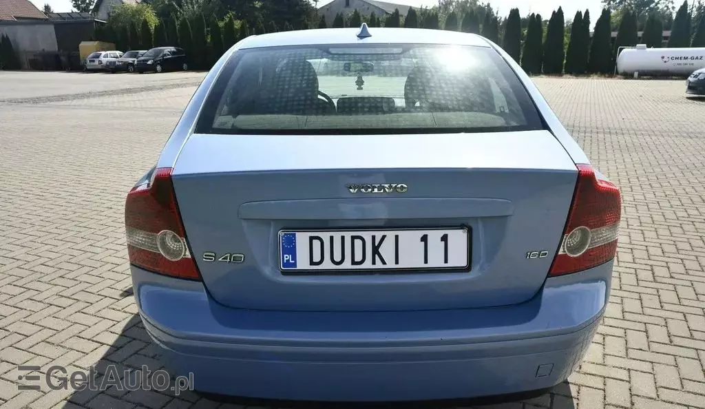 VOLVO S40 