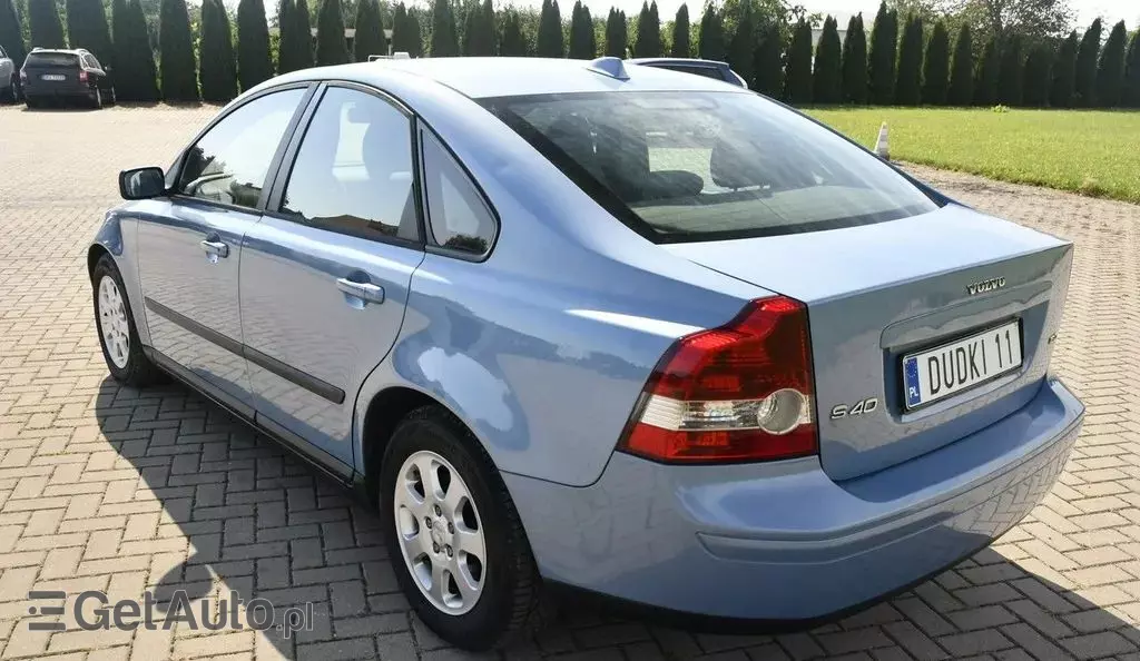 VOLVO S40 