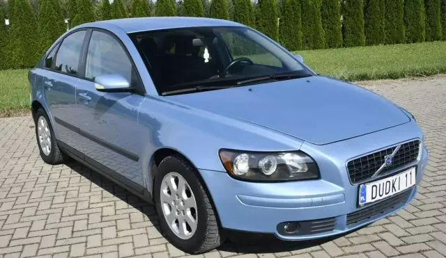 VOLVO S40 