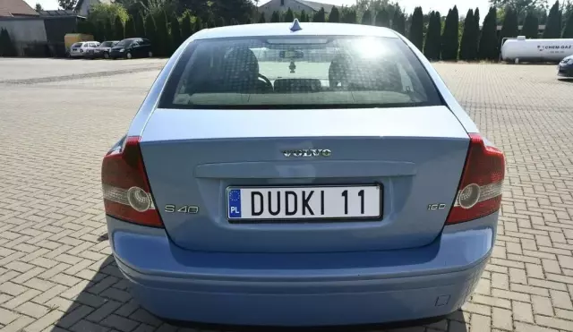 VOLVO S40 