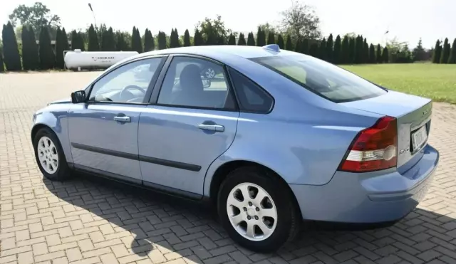 VOLVO S40 