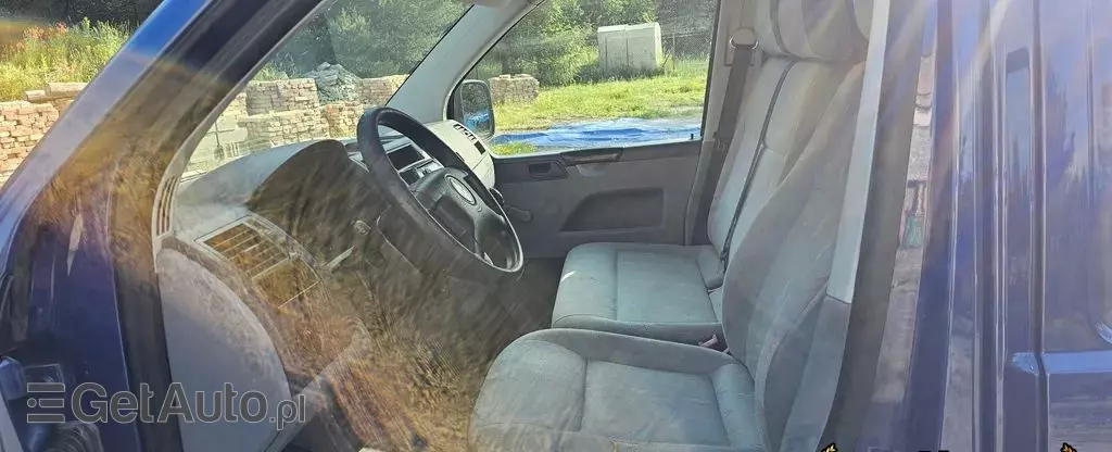 VOLKSWAGEN TRANSPORTER 