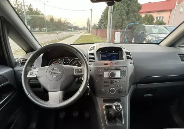 OPEL Zafira 