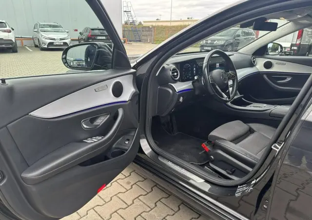 MERCEDES-BENZ Klasa E 