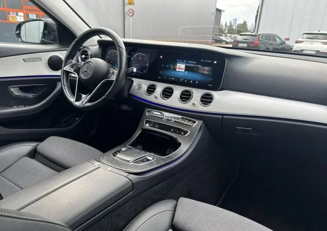 MERCEDES-BENZ Klasa E 