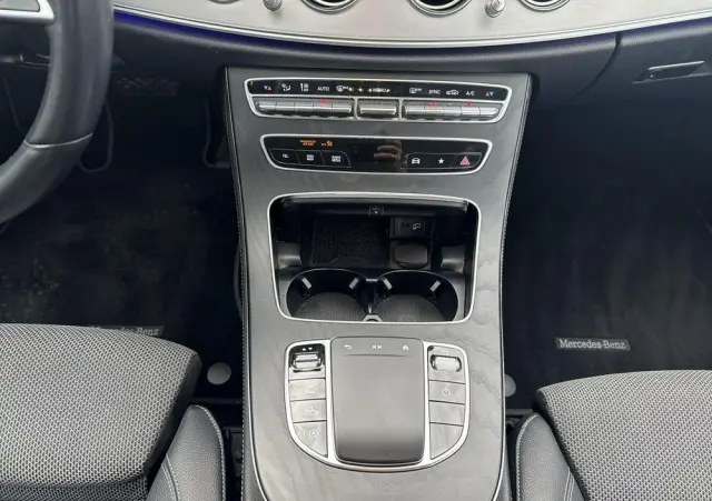 MERCEDES-BENZ Klasa E 