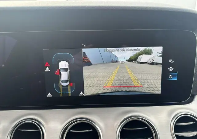 MERCEDES-BENZ Klasa E 