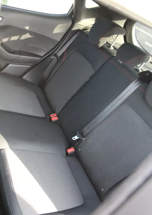 FORD Fiesta 1.0 EcoBoost S&S ST-LINE