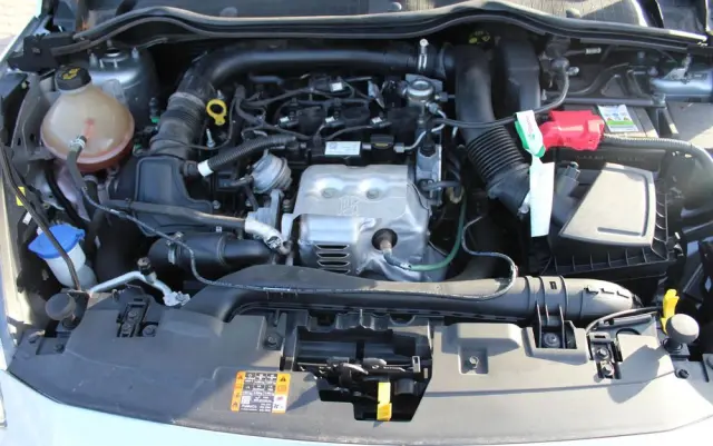 FORD Fiesta 1.0 EcoBoost S&S ST-LINE