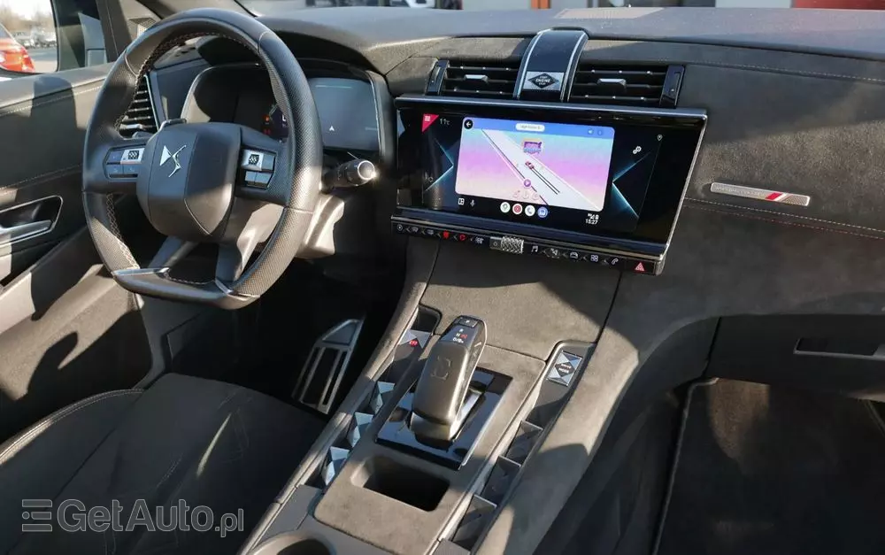 DS AUTOMOBILES DS 7 Crossback 1.6 E-Tense Performance Line