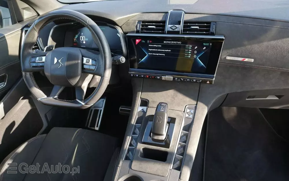 DS AUTOMOBILES DS 7 Crossback 1.6 E-Tense Performance Line