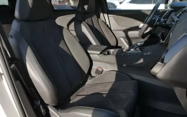 DS AUTOMOBILES DS 7 Crossback 1.6 E-Tense Performance Line