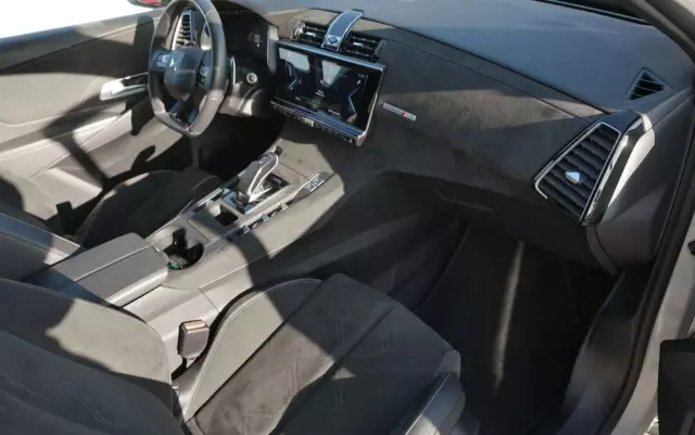 DS AUTOMOBILES DS 7 Crossback 1.6 E-Tense Performance Line