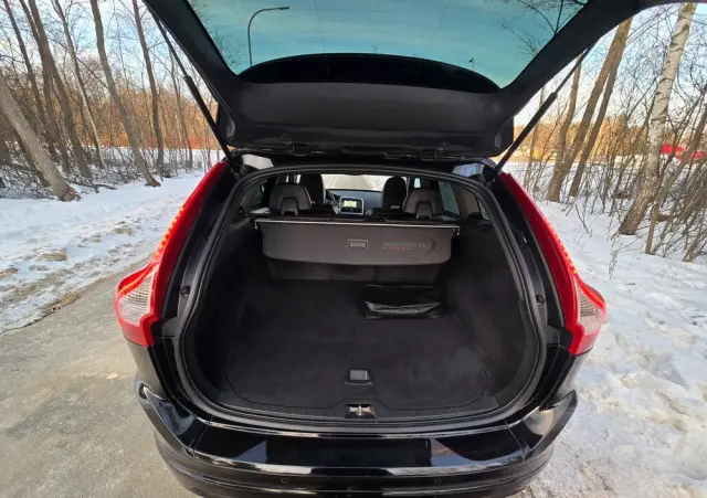 VOLVO XC 60 D4 Geartronic Ocean Race