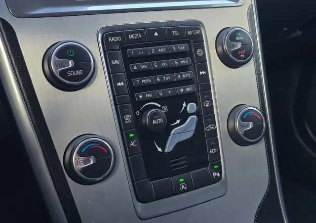 VOLVO XC 60 D4 Geartronic Ocean Race