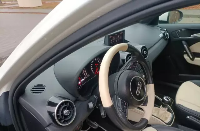 AUDI A1 