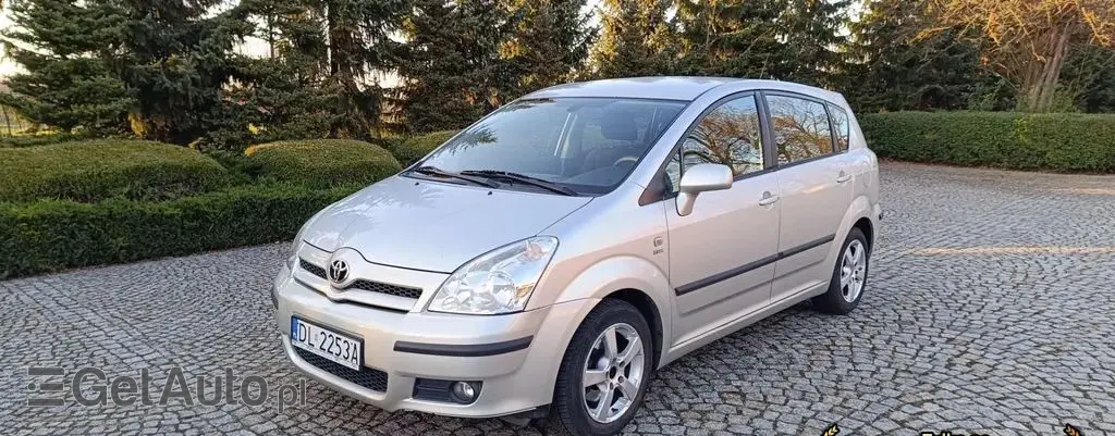TOYOTA Corolla Verso 