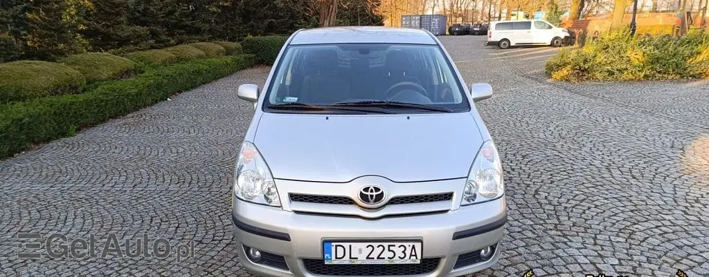 TOYOTA Corolla Verso 