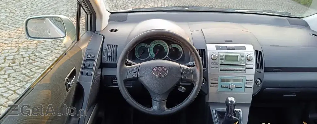 TOYOTA Corolla Verso 