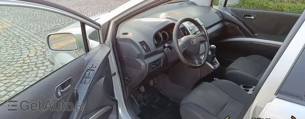 TOYOTA Corolla Verso 