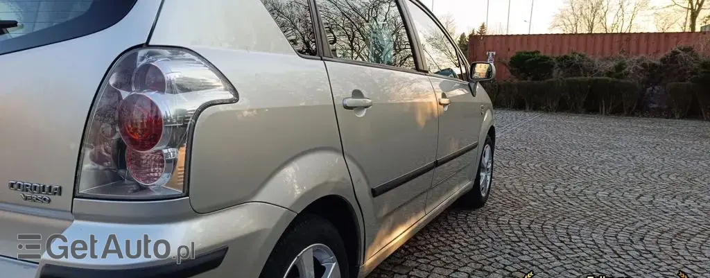 TOYOTA Corolla Verso 