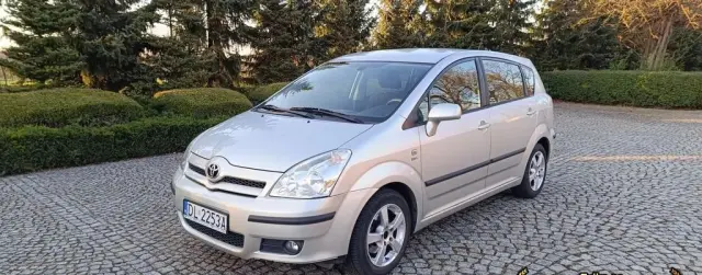 TOYOTA Corolla Verso 