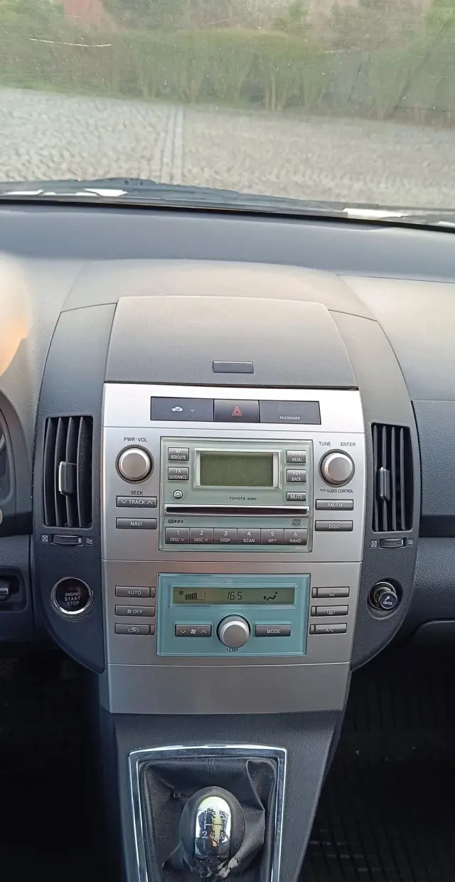 TOYOTA Corolla Verso 