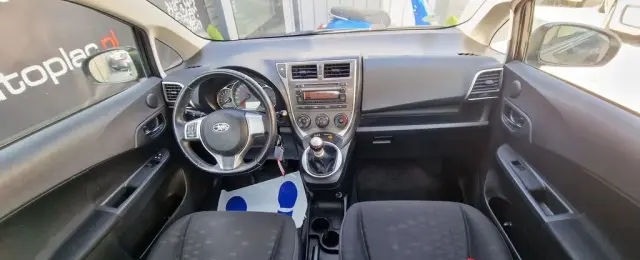 SUBARU Trezia 