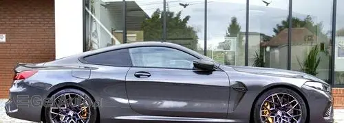 BMW M8 