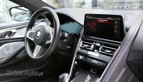 BMW M8 