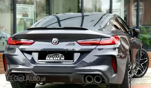 BMW M8 