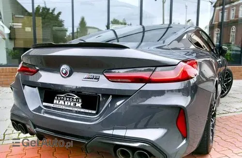 BMW M8 