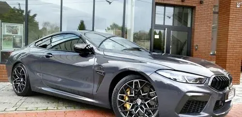 BMW M8 