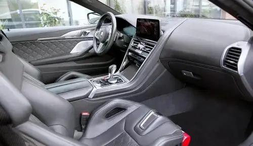 BMW M8 