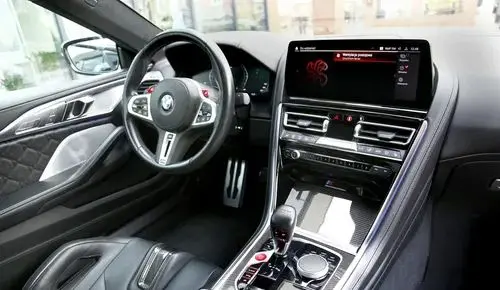 BMW M8 