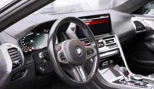 BMW M8 