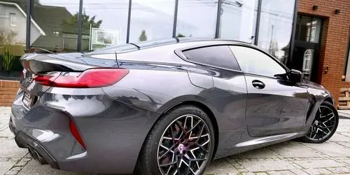 BMW M8 